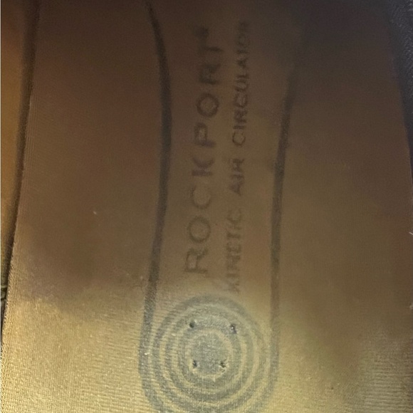 Rockport Black Leather Flats Sleek Minimalist Design - Picture 8 of 10